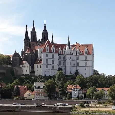 Schwalbennest Διαμέρισμα *