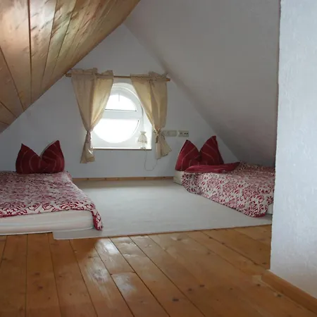 Schwalbennest * Kaisitz